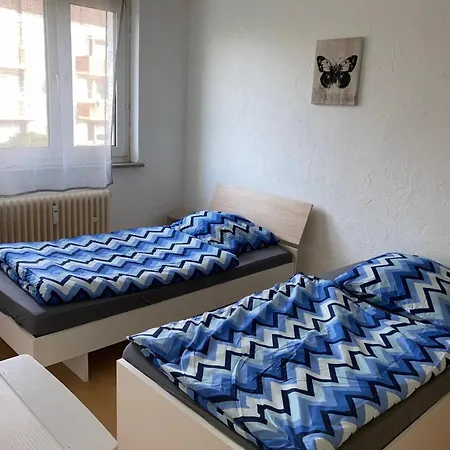 アパート Rentarooms